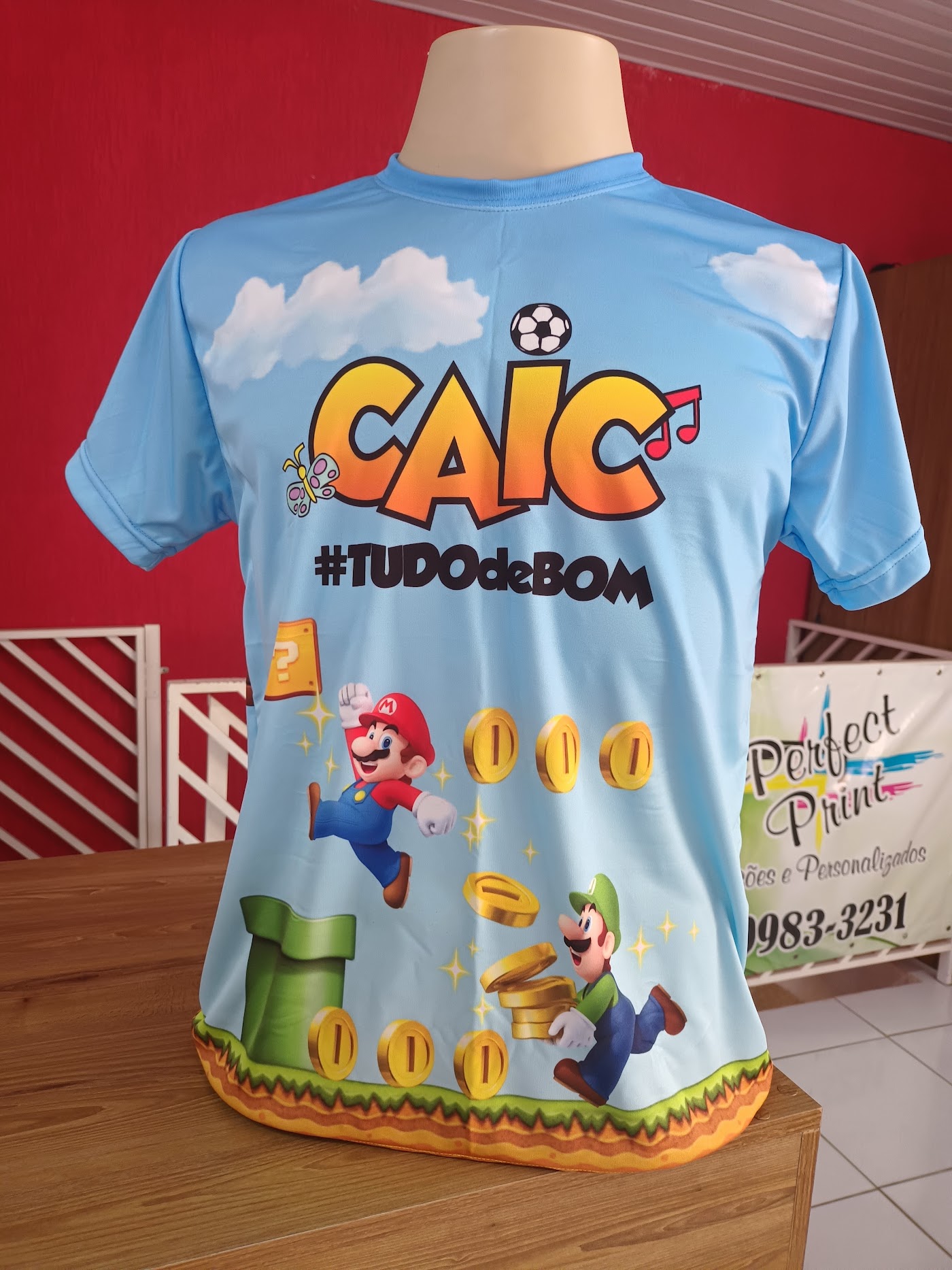 Camiseta personalizada em sublimação total produzida para evento